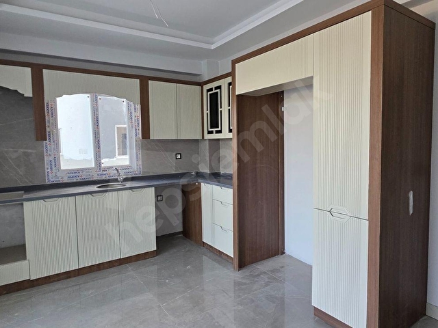 ROYAL EMLAKTAN MERSİN TÖMÜK MAH GENİŞ AİLELERE UYGUN TÖMÜK’TE LÜKS 2+1 YAZLIK DAİRE - Görsel 9