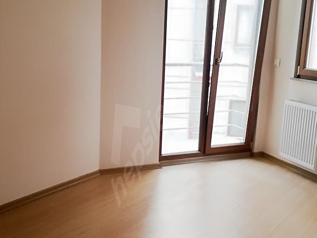 Papatya Residence 2de Yatırımlık 1+1 Metrobüse 5 Dakika - Görsel 9
