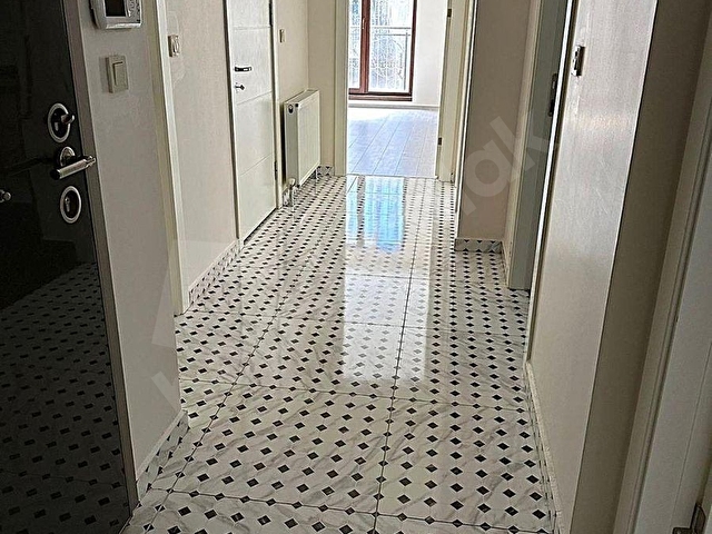 HAZAR EMLAKTAN CADDE PARALELİ YENİ BİNA 2+1+KİLER ASANSÖRLÜ - Görsel 21