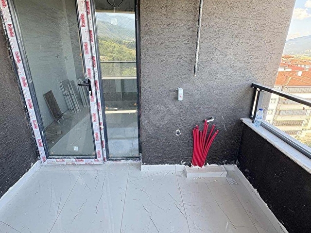 1 AYA TESLİM YENİ PROJE LÜKS DONANIMLI 3+1 EBEVEYN BANYOLU DAİRE - Görsel 8