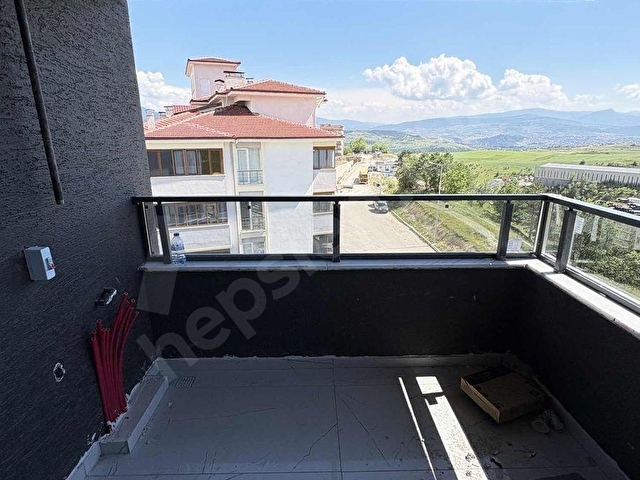 1 AYA TESLİM YENİ PROJE LÜKS DONANIMLI 3+1 EBEVEYN BANYOLU DAİRE - Görsel 7