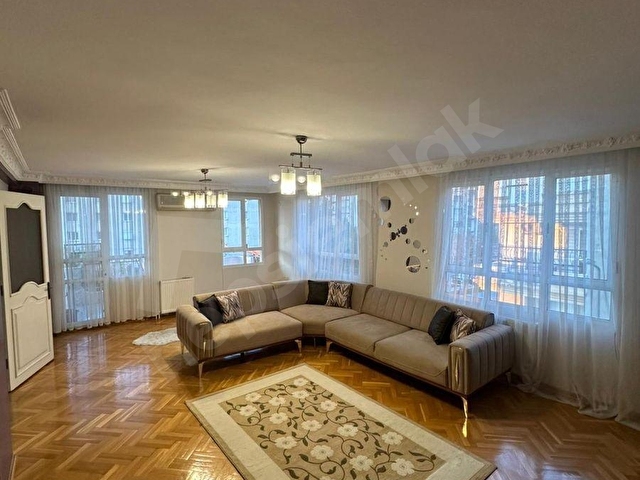 Efeler Mahallesi Kiralık 3+1 Eşyalı Daire | 165 m² Merkezi Konum - Görsel 3
