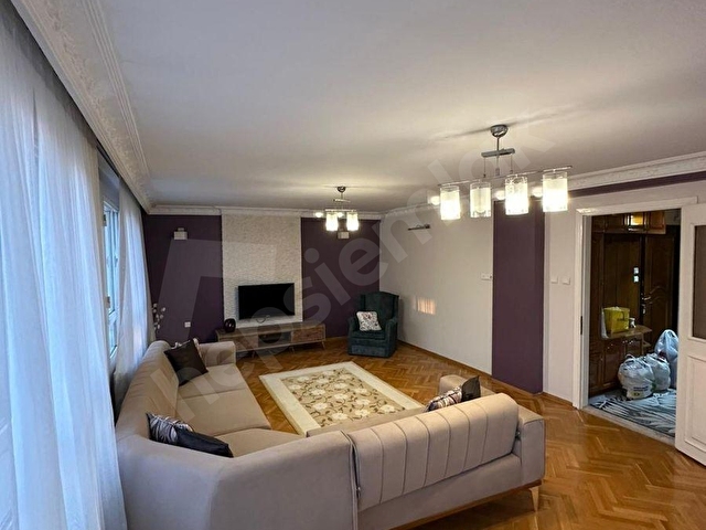 Efeler Mahallesi Kiralık 3+1 Eşyalı Daire | 165 m² Merkezi Konum - Görsel 2
