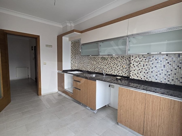 KAMİL TUNCA CADDESİ YAKININDA SİTE İÇERİSİNDE 3+1 KİRALİK - Görsel 24