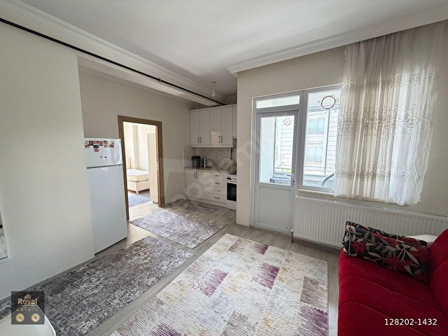 ROYAL EMLAKTAN MÜKEMMEL KONUMDA EŞYALI 1+1 DAİRE - Görsel 7