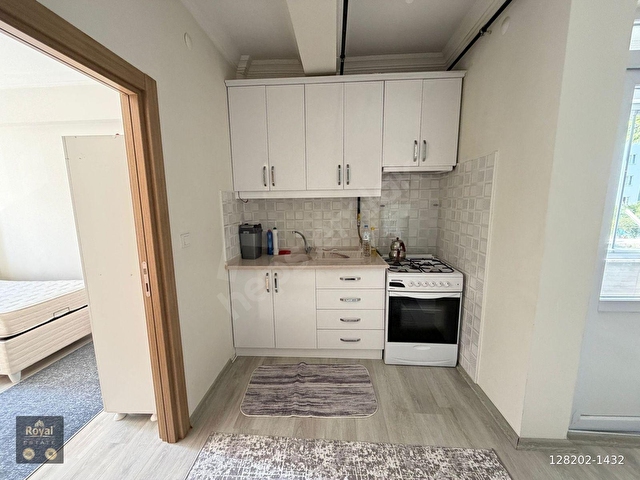 ROYAL EMLAKTAN MÜKEMMEL KONUMDA EŞYALI 1+1 DAİRE - Görsel 2