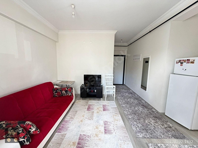 ROYAL EMLAKTAN MÜKEMMEL KONUMDA EŞYALI 1+1 DAİRE