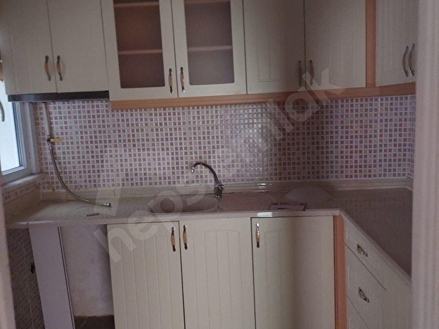 MELODİ EMLAK  ŞİŞLİ PAŞA MAH DARULACEZA CAD    GİRİŞ KAT 2+1 90M TEMİZ VİDEOSUNU İZLEYİN - Görsel 3