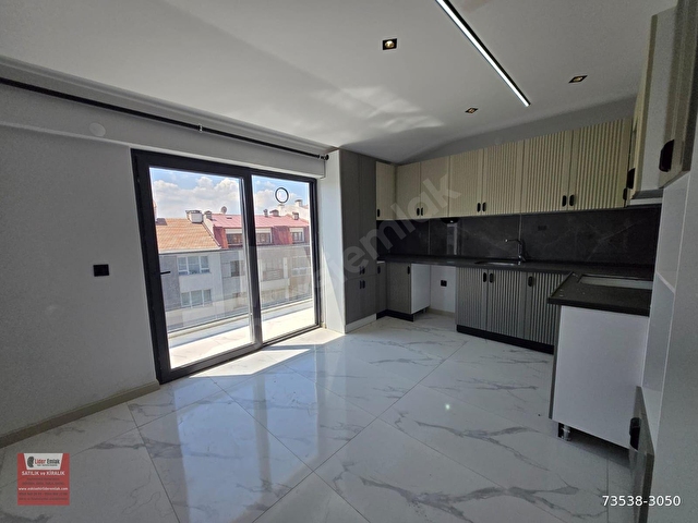 ESKİŞEHİR ÇAMLICA MAHALLESİNDE SATILIK 5+1 250m2 SIFIR DAİRE - Görsel 2