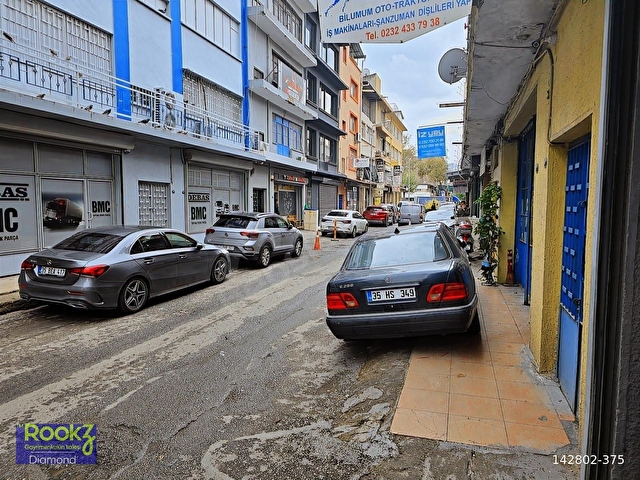 Konak Mersinli 1.Sanayi 4 Katlı Komple Satılık Bina - Görsel 4