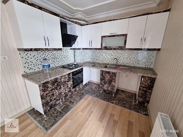 SANCAKTEPEDE 3+1 YÜKSEK GİRİŞ ALTTA DAİRE VAR 2BALKONLU FULL YAPILI