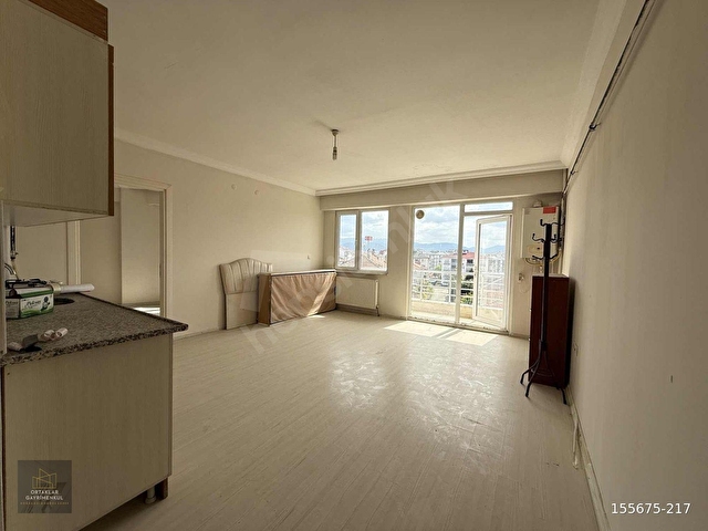 ORTAKLAR GMDEN AHMET BAYSAL BULVARINDA GENİŞ 1+1 KİRALIK DAİRE - Görsel 3