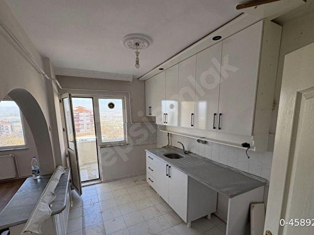 100.YIL MAHALLESİNDE 2 +1 SATILIK DAİRE - Görsel 9