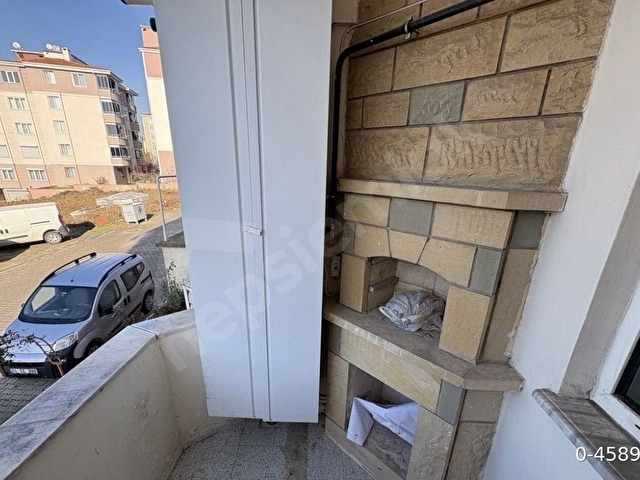 100.YIL MAHALLESİNDE 2 +1 SATILIK DAİRE - Görsel 10