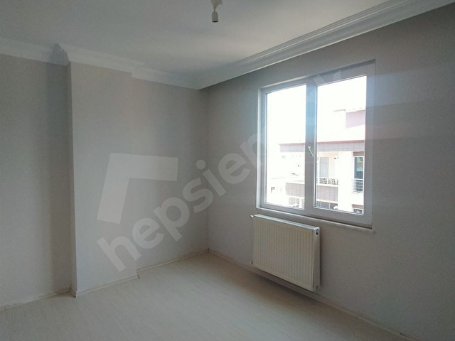 TRAMVAYIN DİBİNDE, YENİ BOYALI, 3+1 KİRALIK DAİRE - Görsel 11