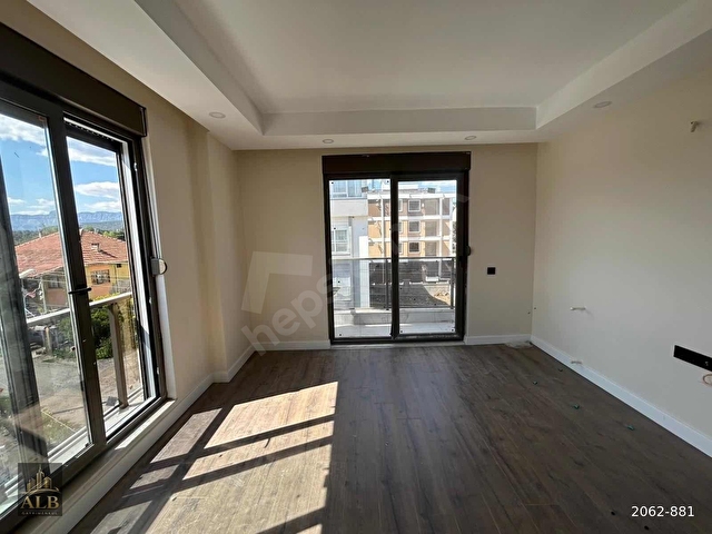 ÜNSALDA SATILIK ARA KAT ASANSÖRLÜ SIFIR 1+1 DAİRE - Görsel 15