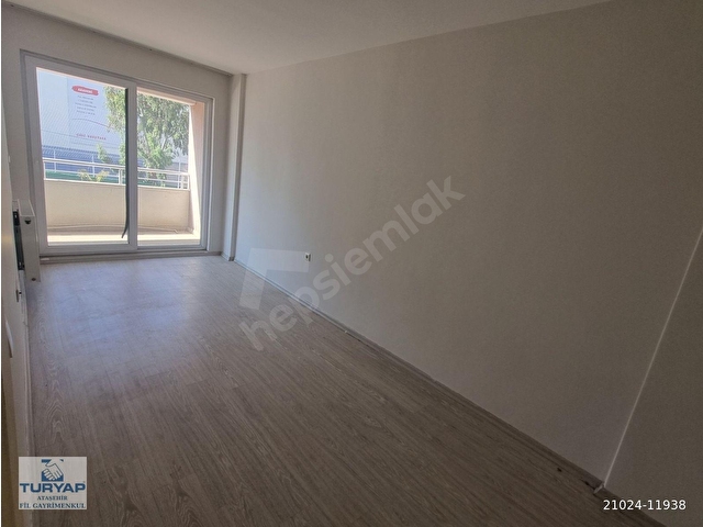 Çiğli Aydınlıkevler Merkezde Kiralık büyük 1+1 - Görsel 5