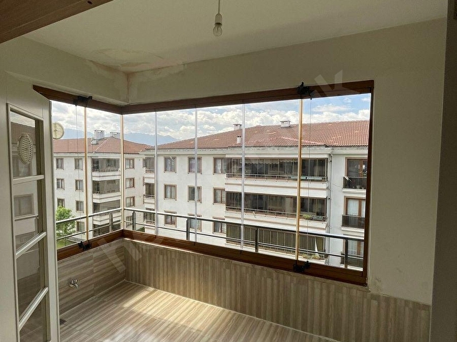 48-ŞEKER EMLAK HANEDAN SiTESİ EN ÜST KAT 2+1-80m2 KİRALIK DAİRE - Görsel 10