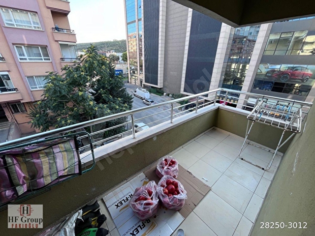 🔴𝐇𝐅 𝐆𝐫𝐨𝐮𝐩 𝐅𝐀𝐊𝐈𝐎𝐆̆𝐋𝐔 ndan Osman Tan Caddesi Üzeri KÖŞE  Ara Kat Satılık Daire - Görsel 12