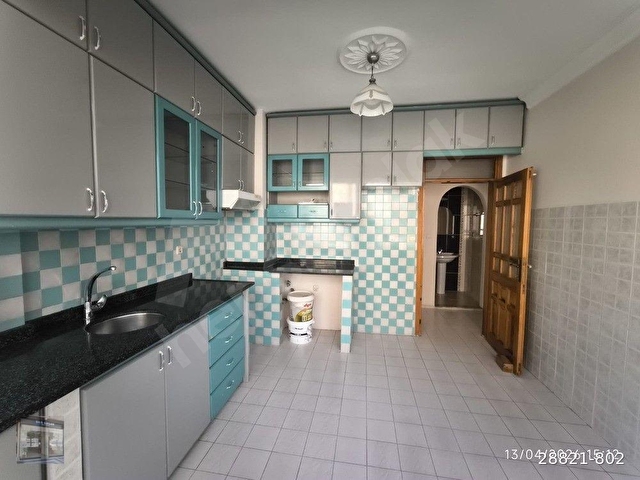 Alanya şehir merkezinde kiralık 2+1 asansörlü 140m2 daire - Görsel 17