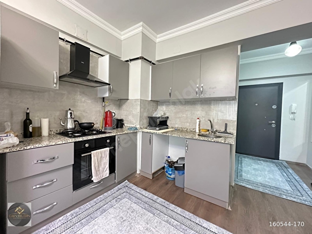 CAN BİLGİNDEN KÖRKÜNDE SİTE İÇERİSİNDE 1+1 EŞYALI FIRSAT DAİRE - Görsel 2