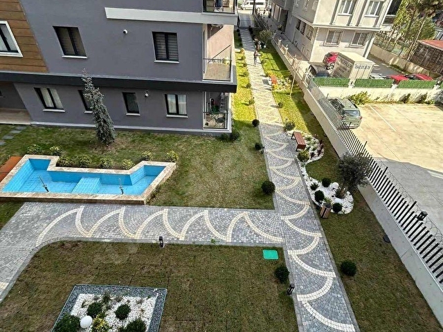 SEGA İSTANBULDA SATILIK 2+1 OTOPARK GÜVENLİKLİ ARAKAT DAİRE - Görsel 2