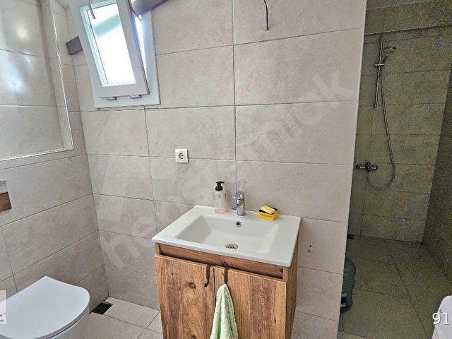 Gümüşlükte Özel Kum Plajlı Sitede Deniz Manzaralı Satılık Villa - Görsel 4