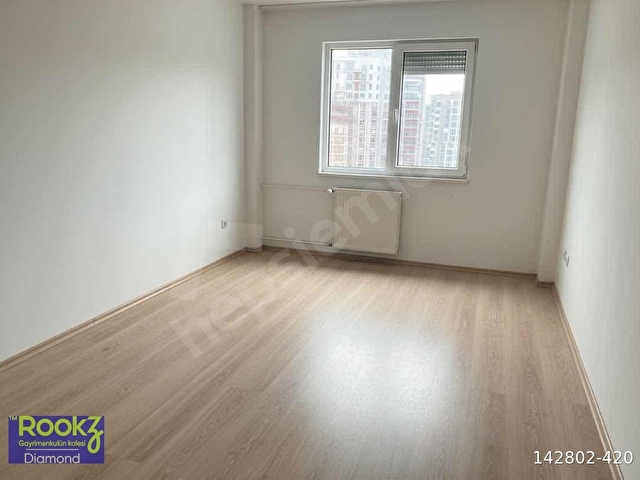 İzmir Karşıyaka Flamingo Sitesinde Satılık Temiz 3+1 Daire - Görsel 3