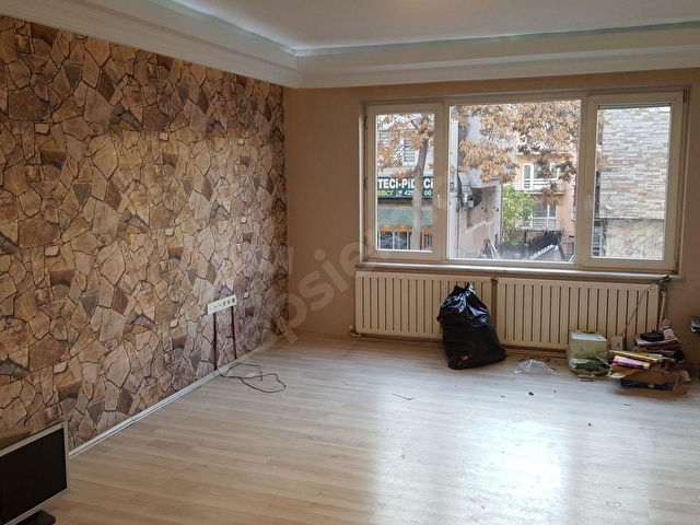KAVAKLIDERE BESTEKAR SOKAK SATILIK DAİRE OTOPARK 1.KAT ÖN 150m2. 4+1 KOMBİLİ - Görsel 4