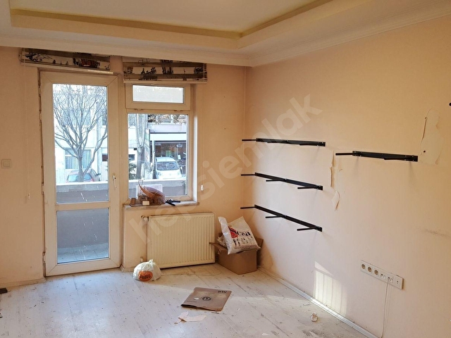KAVAKLIDERE BESTEKAR SOKAK SATILIK DAİRE OTOPARK 1.KAT ÖN 150m2. 4+1 KOMBİLİ - Görsel 12