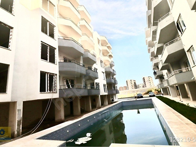 LİMONLUDA ANAYOLA VE DENİZE YÜRÜME MESAFESİ SIFIR 3+1 SATILIK DAİRE