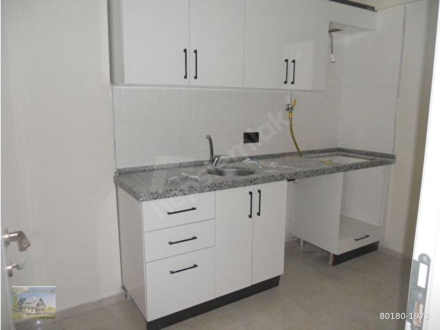 KİRALIK YENİ MAHALLEDE OFİS - İŞYERİ- BÜRO