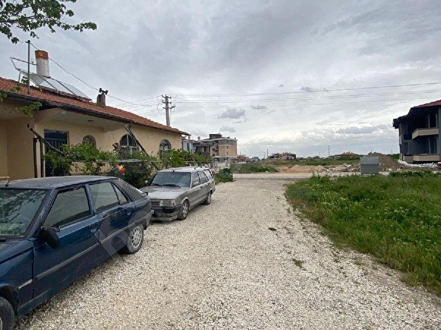 SARAÇOĞLU MÜSTAKİL DAİRE 900 METRE ARSA İÇİNDE - Görsel 24