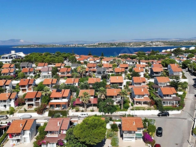 Çeşme Dalyanköy Havacılar Sitesinde Özel Plajlı Müstakil Villa - Görsel 19
