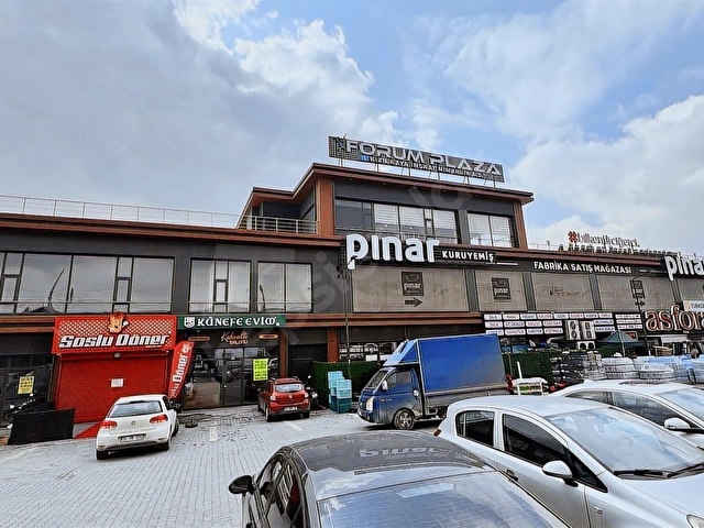 MARANGOZLAR SANAYİİ FORUM PLAZADA KİRALIK 100 M2 PRESTİJ DÜKKAN