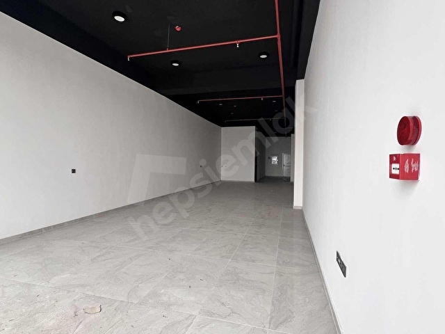 MARANGOZLAR SANAYİİ FORUM PLAZADA KİRALIK 100 M2 PRESTİJ DÜKKAN - Görsel 9