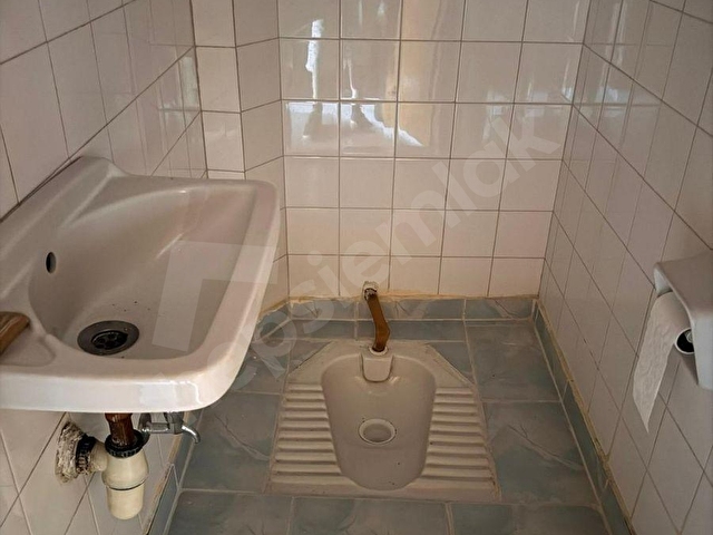 YUNUS EMRE CAD.ÜZERİ 145 m² ORTA BAKIMLI KİRALIK 3+1 DAİRE - Görsel 28