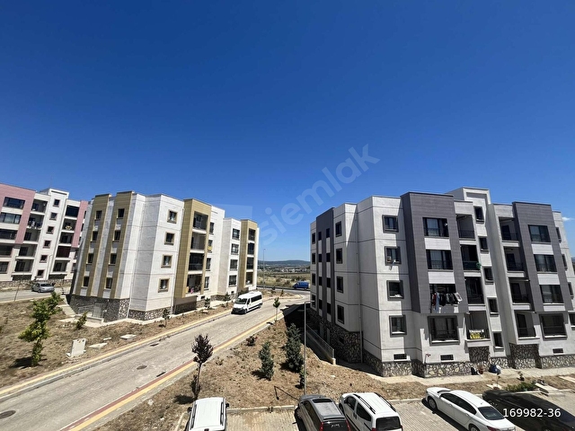 SEFERİHİSAR TOKİDE İÇİ FULL YAPILI KİRALIK ARA KAT 3+1 DAİRELER - Görsel 14