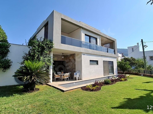 Bodrum Acıbadem 100 m Satılık Müstakil Girişli Geniş 3+1 Daire