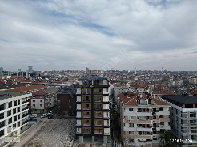 Avcılar Ambarlıda Satılık 3+1 Cadde Üzeri Satılık - Görsel 3
