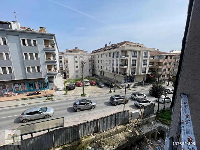 Avcılar Ambarlıda Satılık 3+1 Cadde Üzeri Satılık - Görsel 2