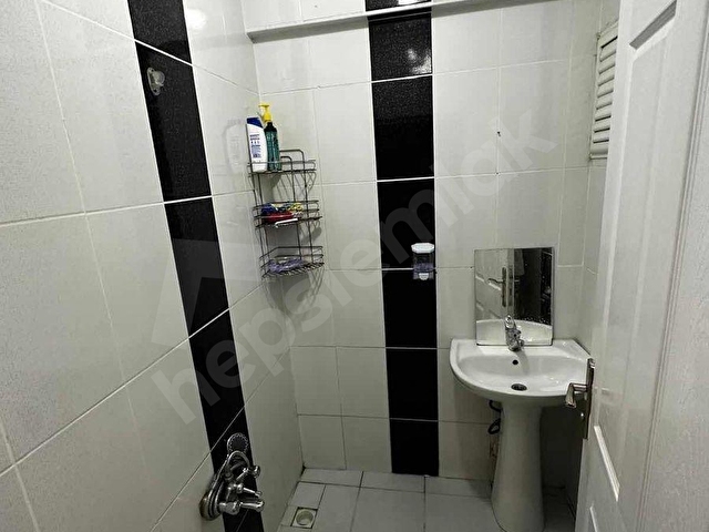 MALAZGİRT MAHALLESİNDE 4+1 TERASLI,8 YILLIK GENİŞ DAİRE - Görsel 7