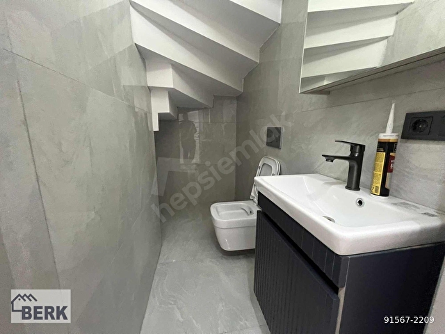 BERK EMLAKTAN MİTHATPAŞA MH. SATILIK 5+1 TRİPLEKS SIFIR VİLLA - Görsel 11