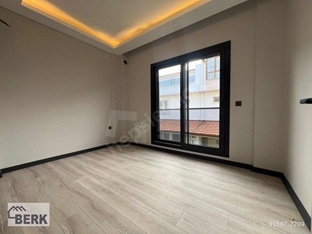 BERK EMLAKTAN MİTHATPAŞA MH. SATILIK 5+1 TRİPLEKS SIFIR VİLLA - Görsel 12