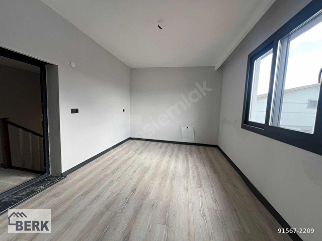BERK EMLAKTAN MİTHATPAŞA MH. SATILIK 5+1 TRİPLEKS SIFIR VİLLA - Görsel 27