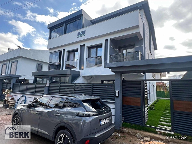 BERK EMLAKTAN MİTHATPAŞA MH. SATILIK 5+1 TRİPLEKS SIFIR VİLLA