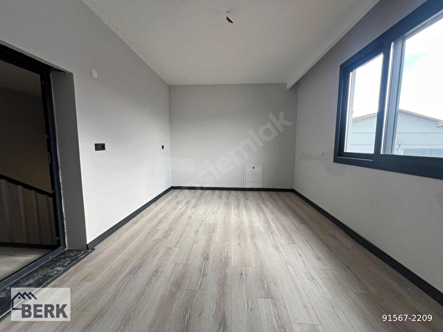BERK EMLAKTAN MİTHATPAŞA MH. SATILIK 5+1 TRİPLEKS SIFIR VİLLA - Görsel 28