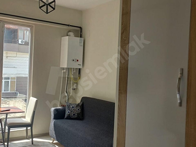 ÇARŞI MERKEZDE   EŞYALI 1+1....BİREYSEL KOMBİLİ TEMİZ BAKIMLI  KİRALIK APART - Görsel 11
