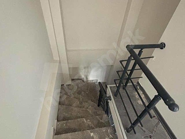 BULUT EMLAK KÖRFEZDE FIRSAT LOFT 2+1 HOBİ BAHÇELİ HAVUZLU DAİRE - Görsel 11