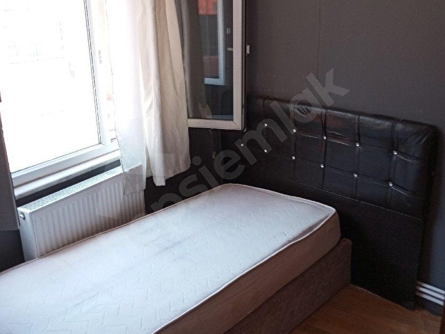 Sümbülefendide. 2+1.yüksek girişkat,eşyalı,kombili,daire öğrencilere,bekarlara ve yabancılarada olur - Görsel 8